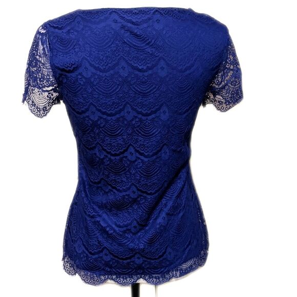 Banana Republic royal blue lace overlay short sleeve blouse, lined, XS - Picture 2 of 6